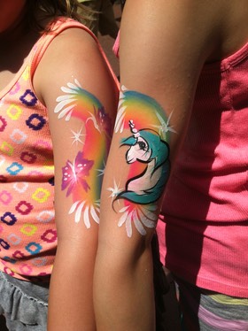 #unicorn #rainbow #butterflies #butterfly #onestroke #fast #easy #facepaint #facepainting #snappyfacepainting