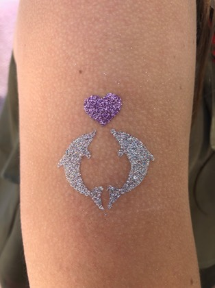 SnappyFacePainting GlitterTattoo Dolphins-Heart